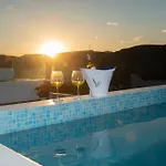 Semesterbostad Myrsini's Luxury Merchia *