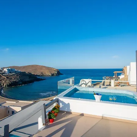 Myrsini's Luxury Merchia Holiday home *