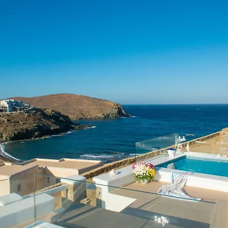 Feriehus Myrsini's Luxury Merchia