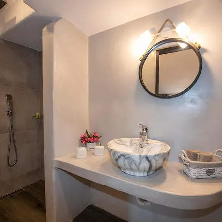 Myrsini's Luxury Merchia * Калафатис